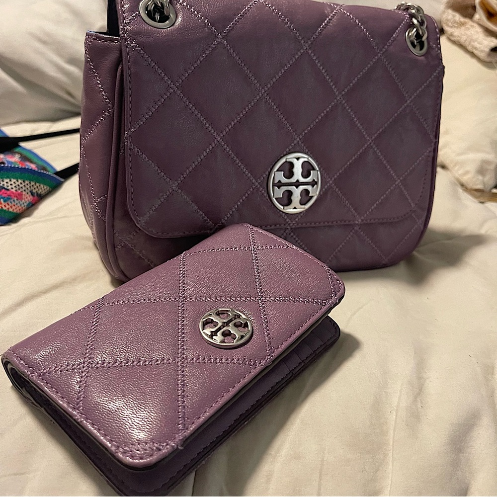 Tory Burch euc Willa crossbody quilted purple leather bag and matching wallet